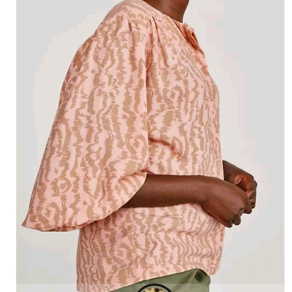 Anthropologie Elizabeth and James Blouse Size L